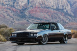 Kevin Hart’s 1987er Buick Grand National by Salvaggio Design: The Dark Knight