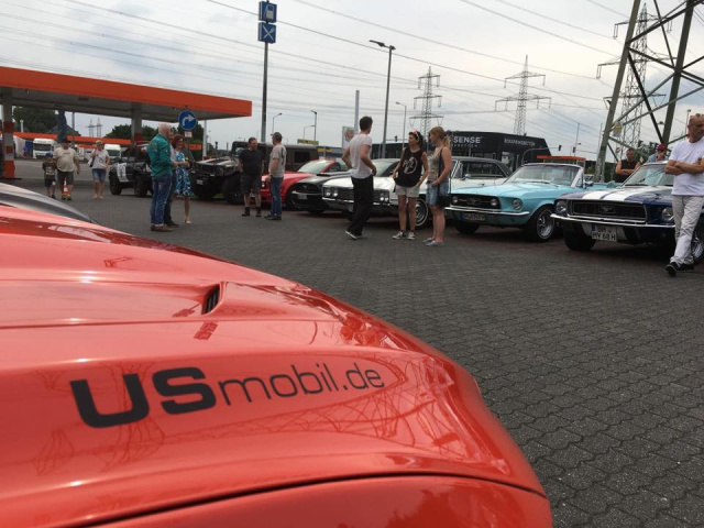 Monthly "US Cars meet & greet & eat"