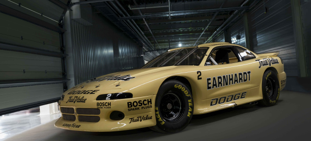 Special 75 Jahre NASCAR @ Essen Motor Show 2023: 1994 Dodge Avenger IROC von Dale Earnhardt Sr.