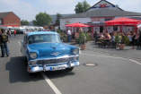  So war's: American Burger & Cars, Franky's Diner, Bochum: Kurzweiliges US Car Treffen mit Full House 