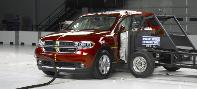 Dodge Durango im Crashtest: Top Safety Pick / mit Video!: Das amerikanische Insurance Institute for Highway Safety hat SUV getestet