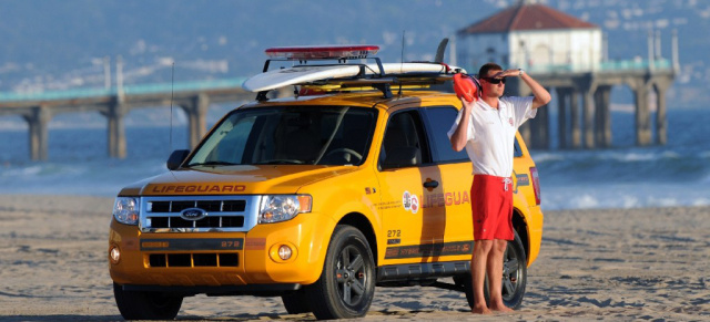 Rettungsschwimmer fahren Ford Escape Hybrid: 