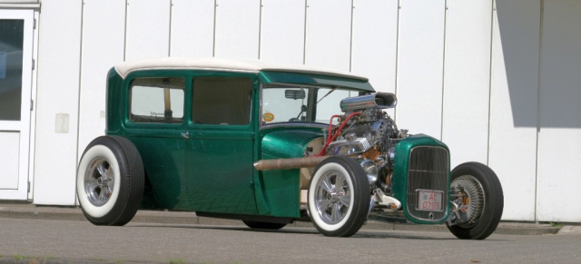 Old School Hot Rod in Farbe  1929er Ford A Sedan: Born in the USA - made in England - Custom-Hot Rod á la Barris & Co.