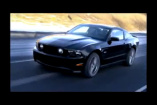 Videos: 2011 Ford Mustang in Action: Neues Pony mit V6 & V8 in bewegten Bildern