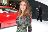 Die Hostessen des Pariser Autosalons