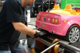 Video: "Barbie"-Ford Mustang auf dem Leistungsprüfstand: Wieviel PS hat das Spielzeug US Car?