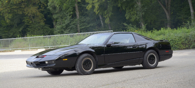 Sprechende K.I.T.T.-Replica zeigt Achtziger Jahre-Science Fiction: Knight Rider