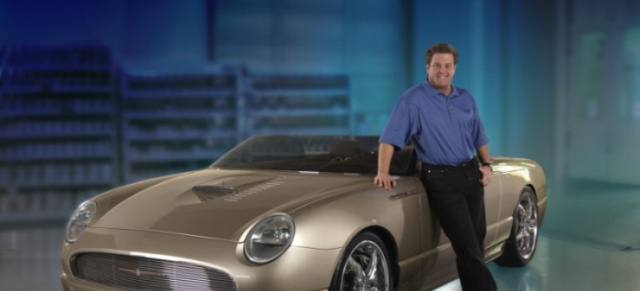 Chip Foose bekennt Farbe!: Lackieren wie der Meister: Chip Foose entwirft für CARIZZMA aufregende Farbtöne