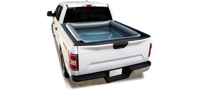 Ideal für heiße Sommertreffen: Truck Bed Pool