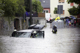 Schadensabwicklung Hochwasser: Kaskoversicherung bezahlt Kfz-Schäden durch Hochwasser