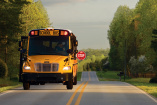 Zum Schulstart: Darum sind Schulbusse in den USA immer gelb!