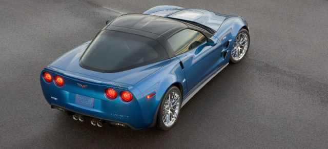 Corvette ZR1: Aufruhr in der Liga der Super-Cars: Ride with the (Blue) Devil: Corvette ZR1  Superlative serienmäßig!