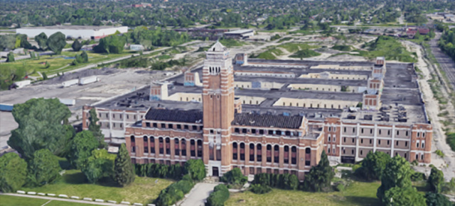 Ein Stück Motor City geht: American Motors Corporation Headquarter wird abgerissen