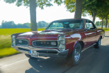 Starkes Auto in zarten Händen: 1966er Pontiac GTO: Girlpower