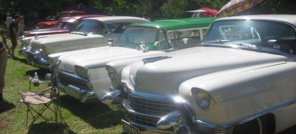 1.-3 Juli: 25. International American Car Festival, Stadtbredimus (L) : Über 500 amerikanische Autos werden im luxemburgischen Stadtbredimus an der Mosel erwartet! 