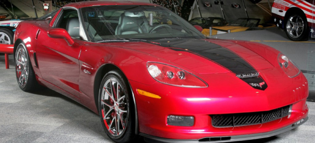 Corvette: Zwei neue Modelle in limitierter Auflage: Corvette im Indy-Pace Car-Look und Corvette Z06 427 