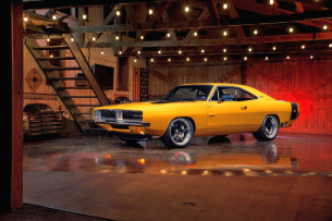 Hellcat Powered Mopar mit 707 PS!: Ringbrothers baut 1969er Dodge Charger Restomod "CAPTIV”