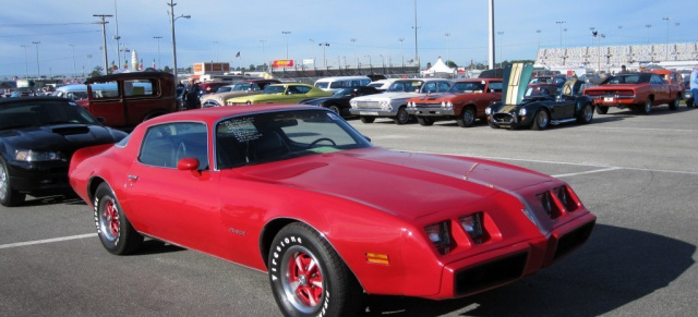 Turkey Run, Daytona Beach 2009 - die besten Bilder der US-Car Show: Thanksgiving feiern die US Cars Fans in Florida auf dem International Speedway - amerikanische Autos ohne Ende