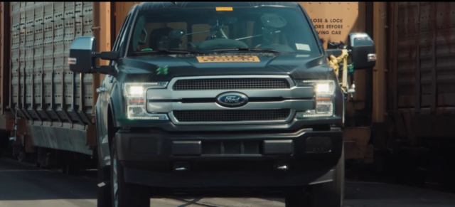 Muskelprotz mit Elektroantrieb?: Ford F-150 zieht 10 Eisenbahn-Waggons (450 Tonnen)