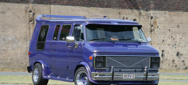 Lounge on Wheels: 1988er Chevrolet G20 Van: Innenausbau á la Stretchlimo