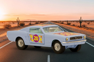 Corgi Model Club: Neuauflage: Ford Mustang 'Flower Power'  Stock Racing Car von Corgi Toys