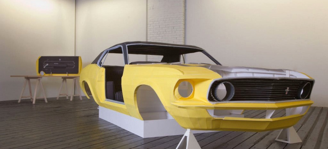 Replika in Lebensgröße: 69er Ford Mustang aus Papier!: Amerikanisches Auto als "one piece at a time" Kunstwerk