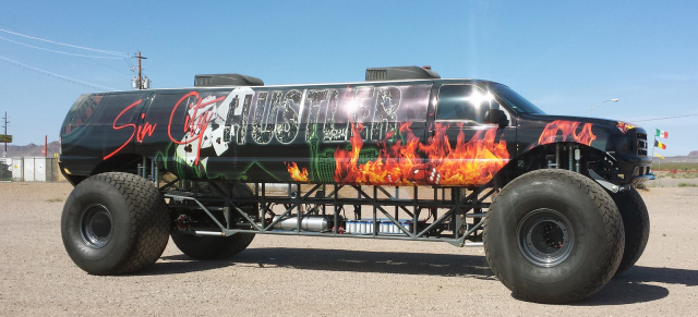 Showtruck "Sin City Hustler": Big Toyz Racing baut Monster Truck Limousine