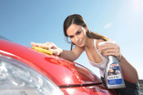 Auto-Pflegetipp des Monats: Lack reinigen wie die Profis: Autolack mit Knete reinigen