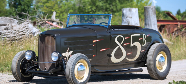 Dry Lakes Deuce Roadster: 1932 Ford 'Hi-Boy' Roadster