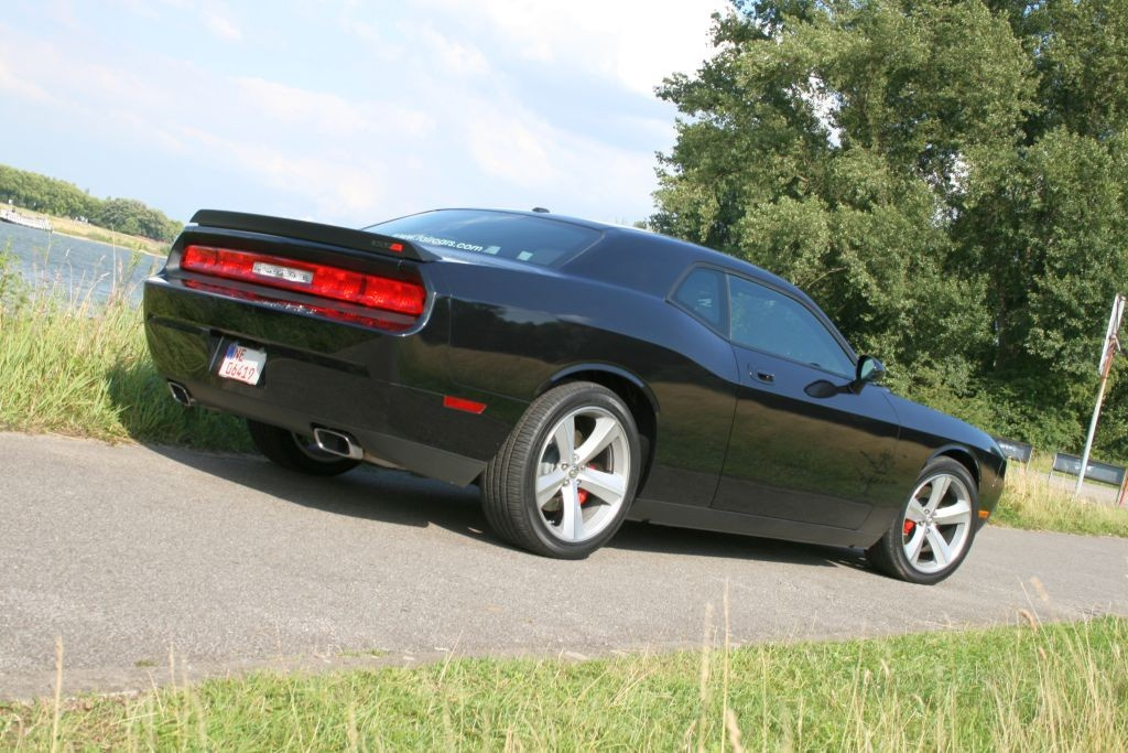 Fahrbericht 2008 Dodge Challenger SRT8 Kowalski für Fortgeschrittene