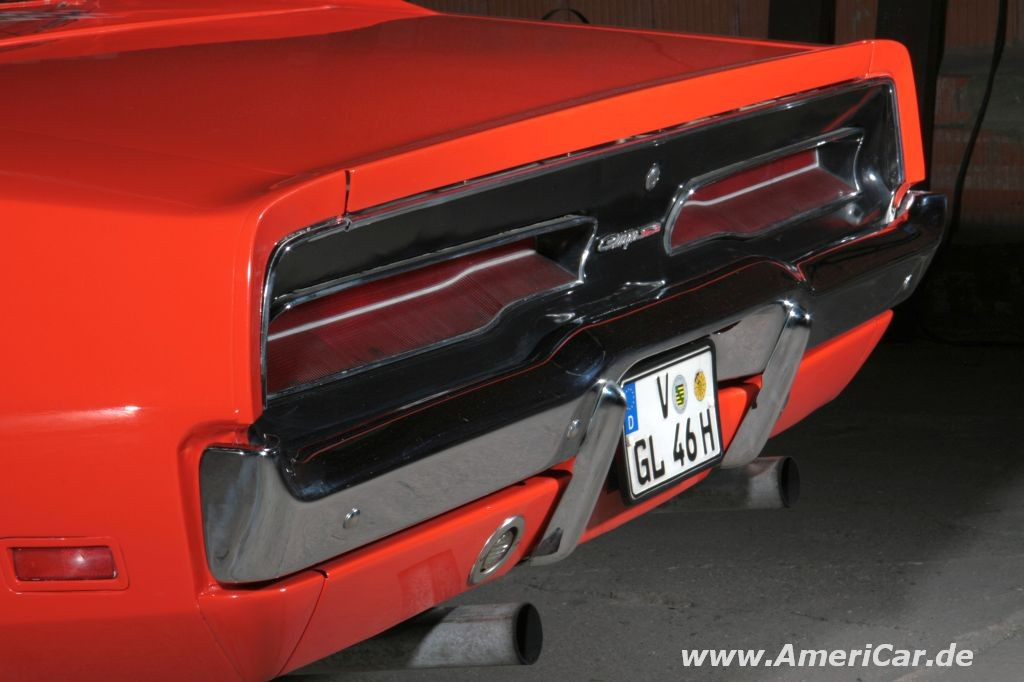 Ein Duke kommt selten allein USCarKindheitstraum 69er Dodge Charger General Lee Auto des